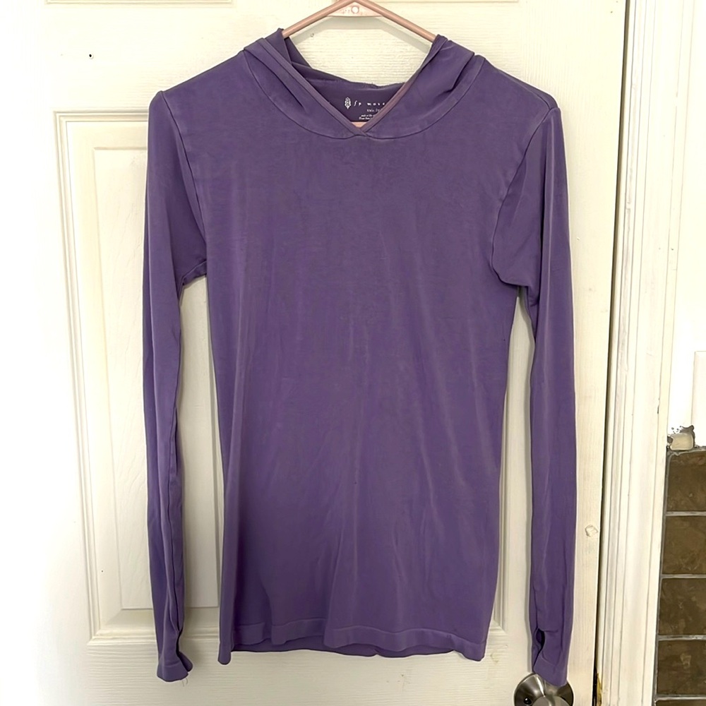 Women’s xs/s purple work out attire hoodie with cut out thumb holes - Picture 1 of 3